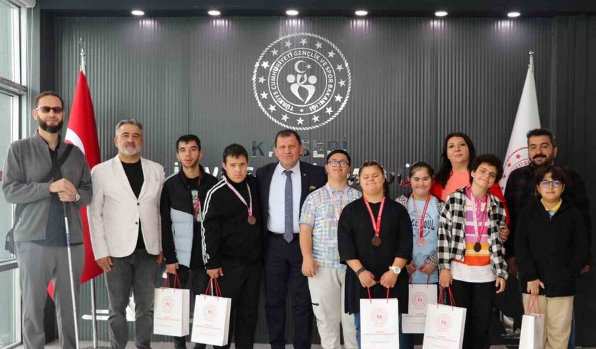 Özel şampiyonlardan özel ziyaret