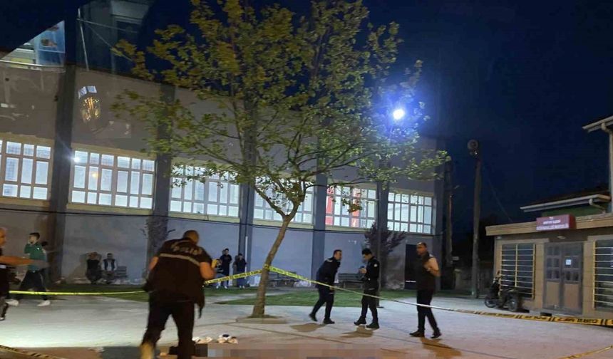 Sakarya’da küfürleşme kavgasında kan aktı: 15 yaşındaki çocuk, 17 yaşındaki çocuğu bıçakladı
