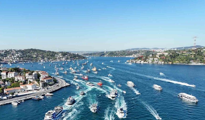 Şampiyon Sarıyer’den boğazda kutlama