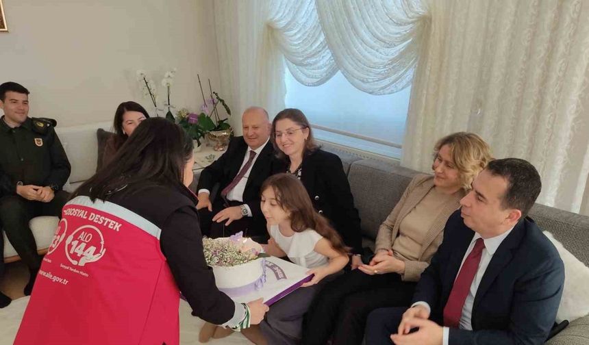 Şehit Astsubay Nejdet Aydoğdu’nun kızına doğum günü sürprizi
