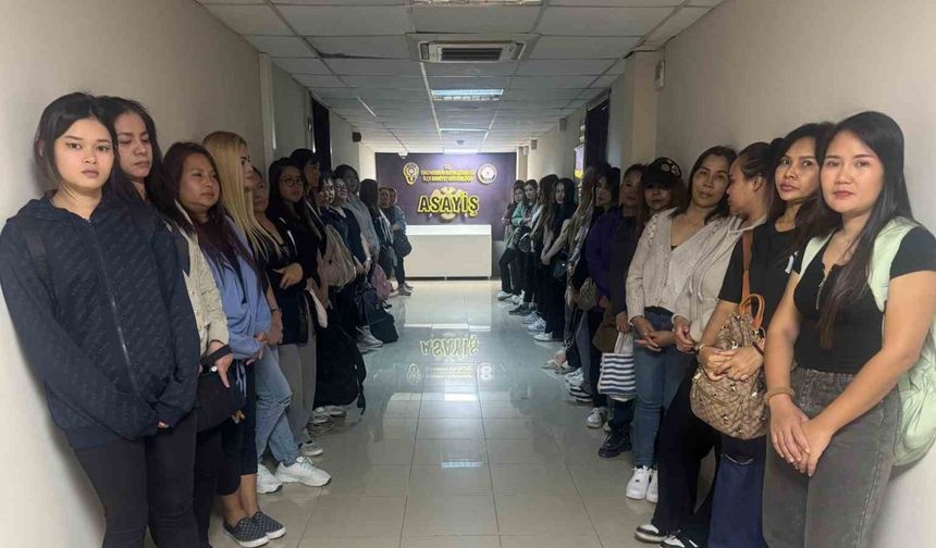 SPA ve masaj salonlarında kaçak çalıştırılan 36 yabancı uyruklu kadın yakalandı