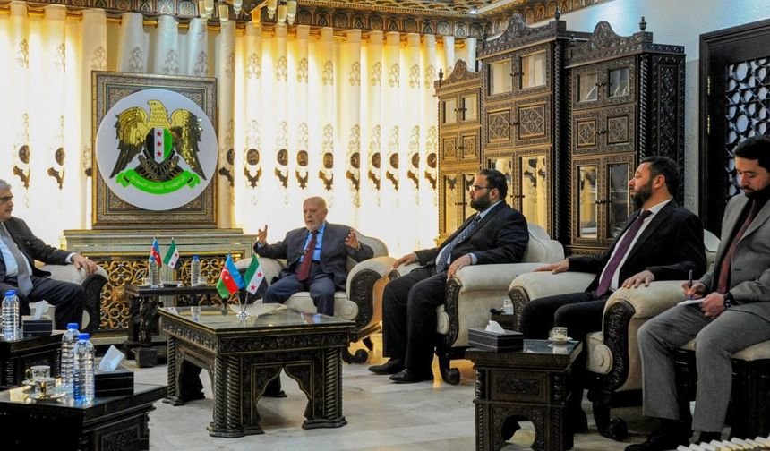 Suriye Devlet Başkanı eş-Şara, Azerbaycan Başbakan Yardımcısı Şerifov’u kabul etti
