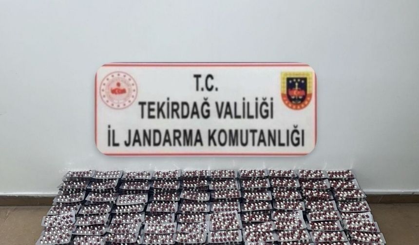 Tekirdağ’da jandarmadan ruhsatsız silah ve uyuşturucu operasyonları