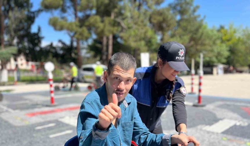 Trafik eğitimiyle hem öğrendiler hem eğlendiler