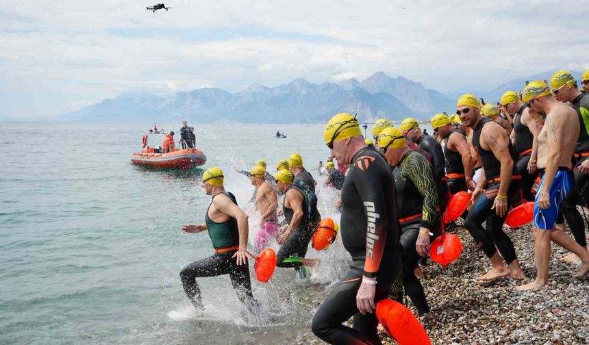 Uluslararası Açık Su Yüzme Yarışı X-WATERS Antalya’da gerçekleşti