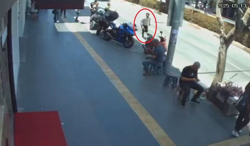 Uygulama noktasında durdurulan sürücü, motosikleti ve arkadaşını bırakıp kaçtı