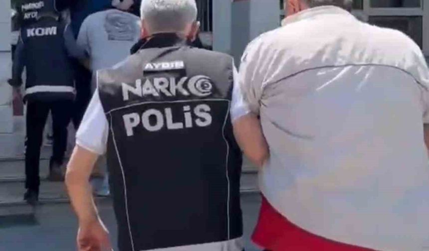 Uyuşturucu ticareti yapan baba ve 3 oğlu tutuklandı
