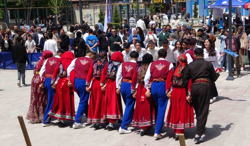 Van’da "Gençlik Spor Festivalleri" başladı