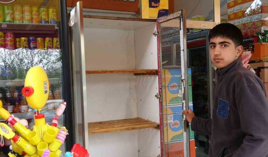 Van’da market ve bakkalların ekmek dolapları boş kaldı