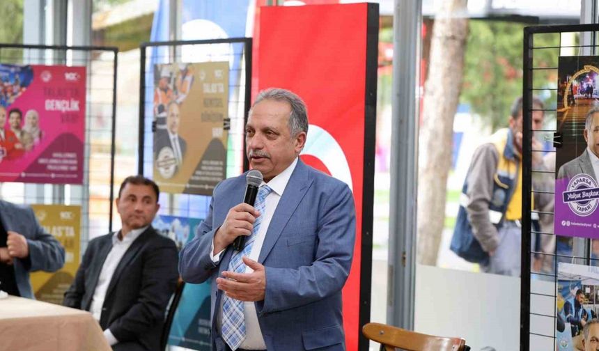 ‘Vatandaş Soruyor Başkan Cevaplıyor’ bu kez 7/24 Kütüphane’de