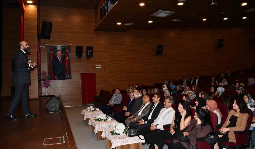 Vezirköprü’de Aile Buluşması Bilim Şenliği