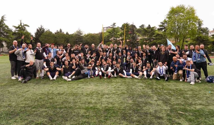 Yaşar Üniversitesi Amerikan Futbol Takımı Admirals Süper Lig’de