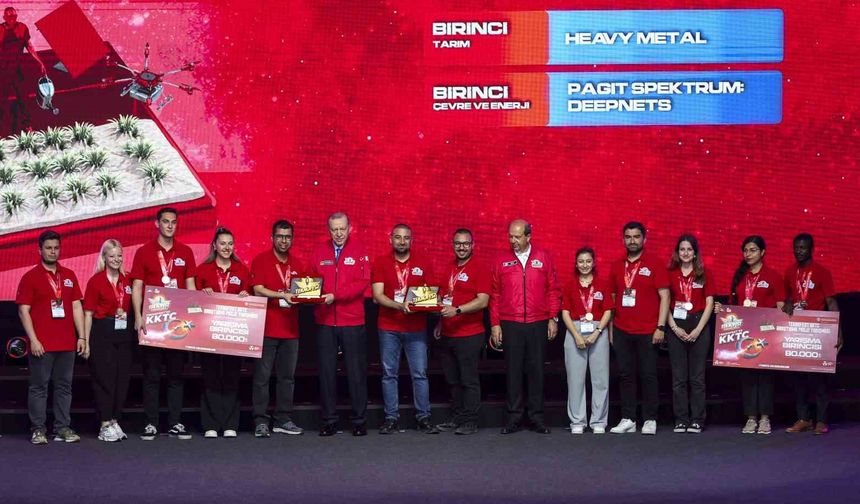YDÜ’den TEKNOFEST’te çifte şampiyonluk
