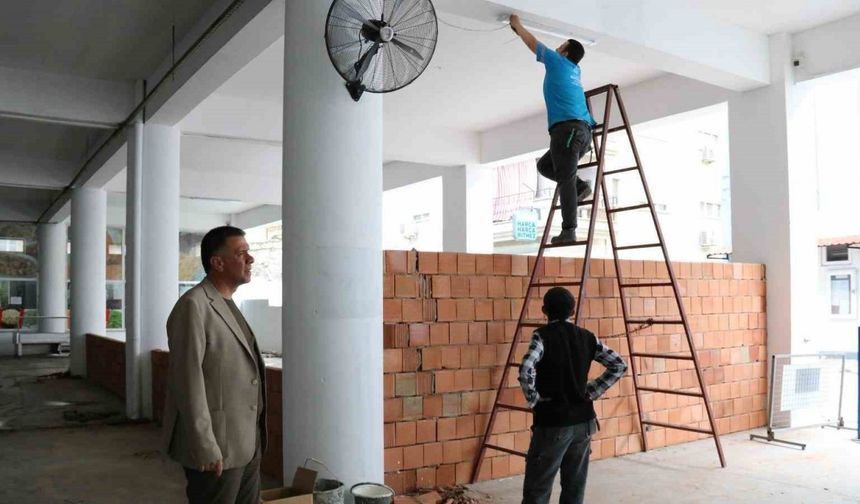 Yenipazar Belediyesi çok amaçlı binayı yeniliyor