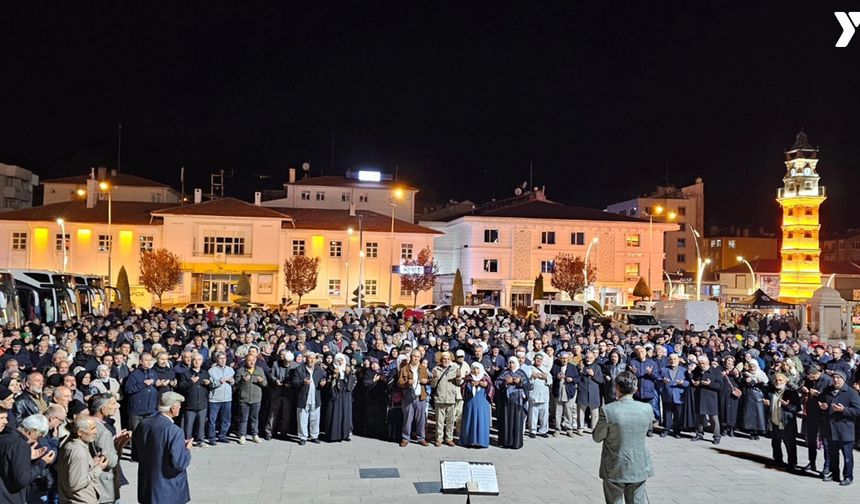Yozgatlı hacılar dualarla
