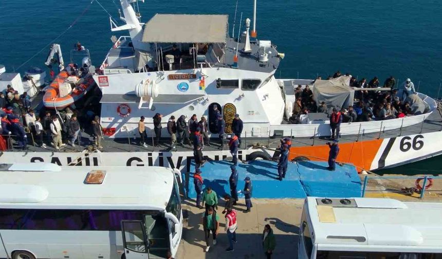 Çanakkale’de göçmen kaçakçılığı operasyonuna 23 tutuklama