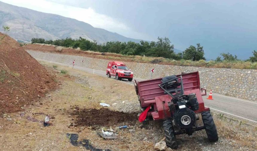 Devrilen çapa motorunun altında kalan sürücü hayatını kaybetti