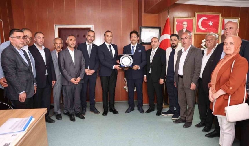 Erzurum Ticaret Borsası’ndan Hınıs’a çıkarma: Üyelerle buluşma, yerel ürünlere destek, turizm vurgusu