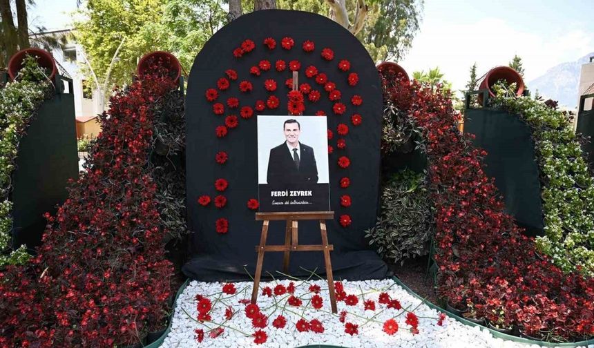Kemer’de Başkan Zeyrek için anma alanı oluşturuldu