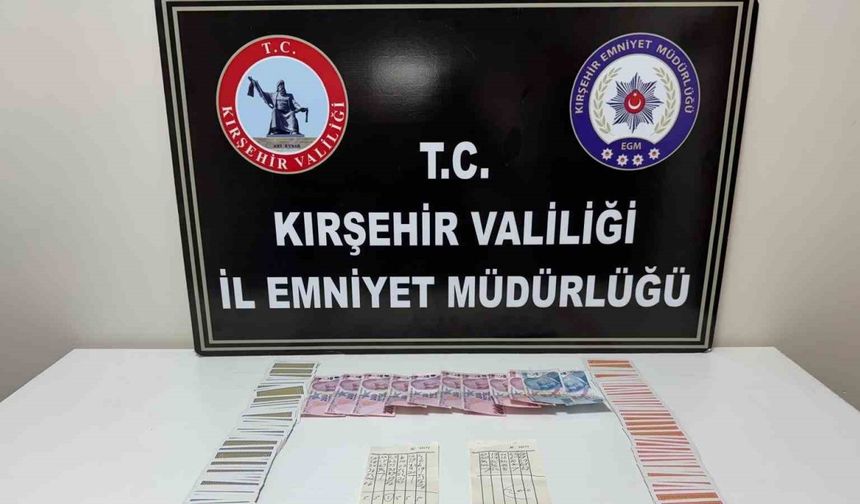 Kumar oynarken suçüstü yakalandılar