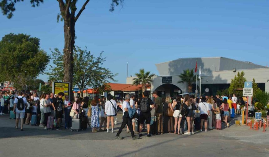 Kurban Bayramı’nda Ayvalık’tan Ege Adaları’na tatilci akını
