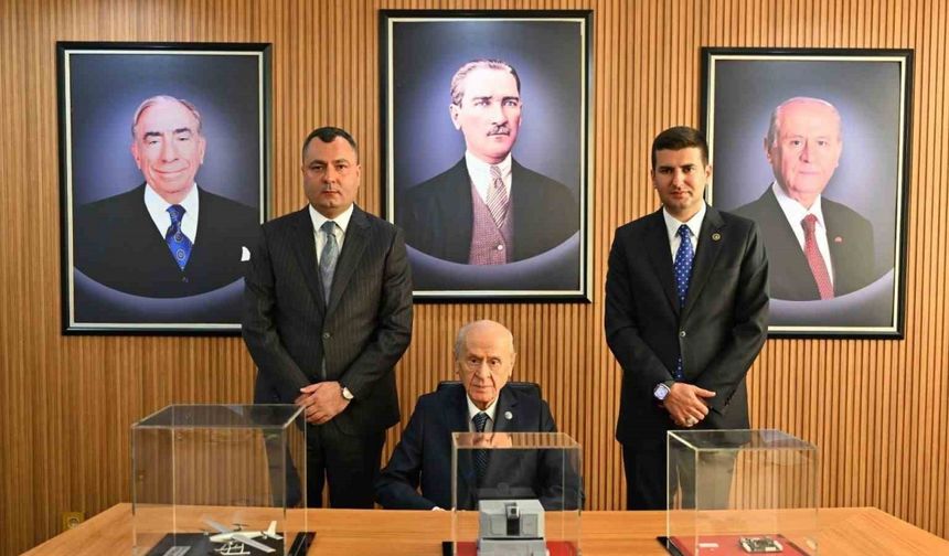 MHP Lideri Bahçeli Ülkü Ocakları’nı ziyaret etti