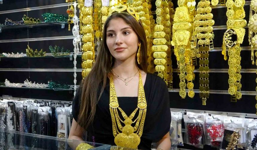 Van’da düğünlerin yeni gözdesi: İmitasyon takılar