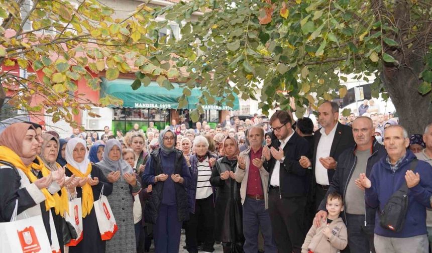 Pınarhisar’da 57 kişilik umre kafilesi dualarla uğurlandı
