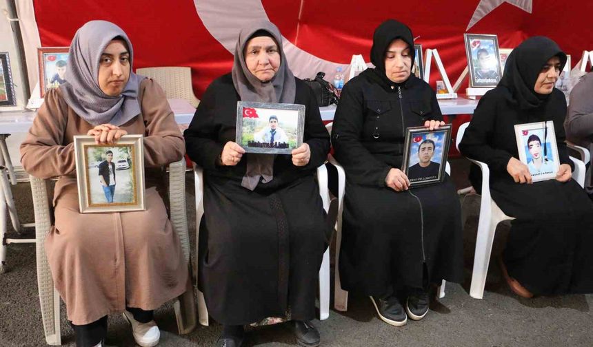 Diyarbakır anneleri gelecek güzel haberler için sabırsızlanıyor