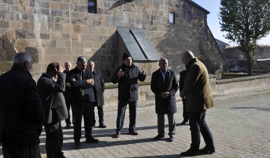 Esenlik Külliyesinde 8 milyon liralık dayanışma örneği