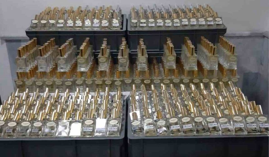 Piyasa değeri 1 milyon 200 bin TL olan kaçak parfüm ele geçirildi