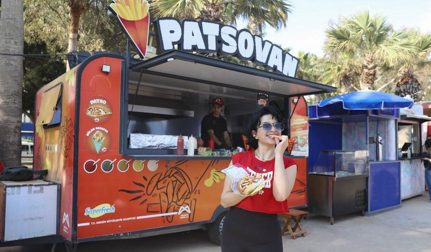 Gastrokaravanlar Mersin sahiline lezzet kattı