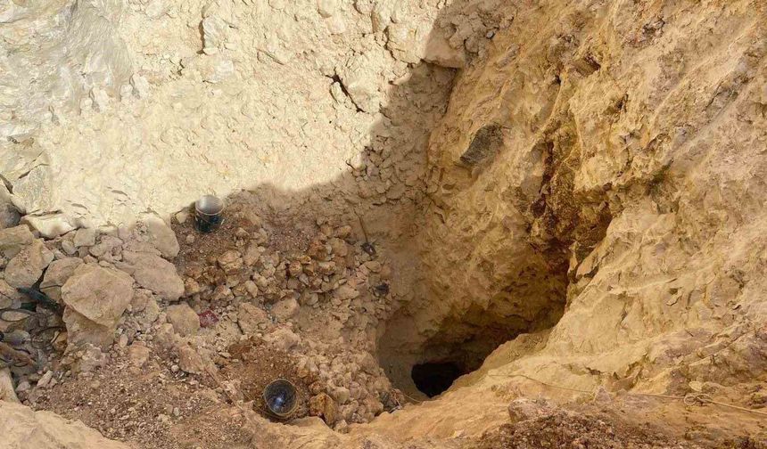 Kaçak kazı yapan 2 şahıs suçüstü yakalandı