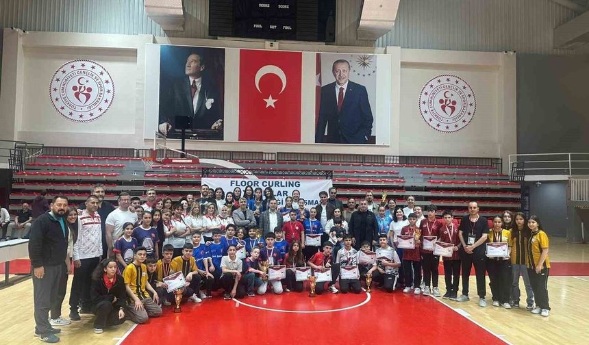 Mehmet Akif Ersoy Ortaokulu Türkiye 4'üncüsü oldu
