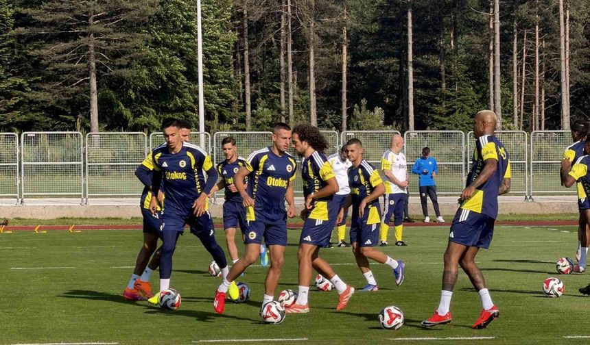 Fenerbahçe, Topuk Yaylası'ndaki ilk antrenmanını yaptı