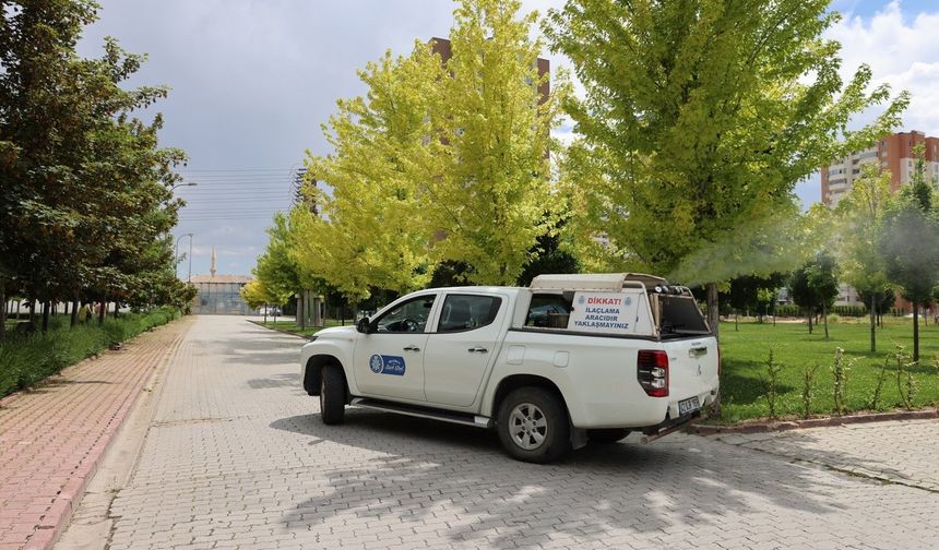 Selçuklu Belediyesi ilaçlama çalışmalarını aralıksız sürdürüyor