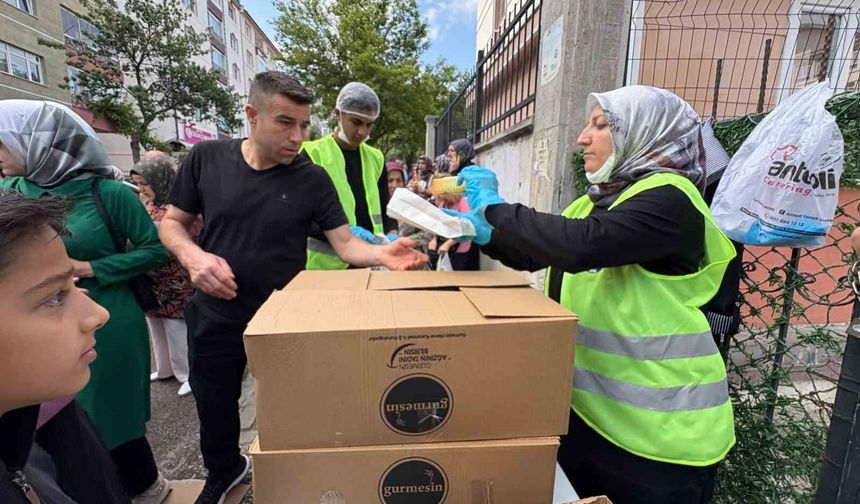 Sincan Belediyesi'nden LGS öncesi simit ve meyve suyu ikramı