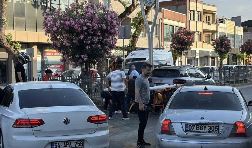 Yaya geçidinden geçerken otomobilin çarptığı kadın yaralandı