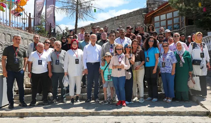 Ankara Yozgatlı Dernekler Federasyonu'ndan Çekerek Lavanta Adası Gezisi