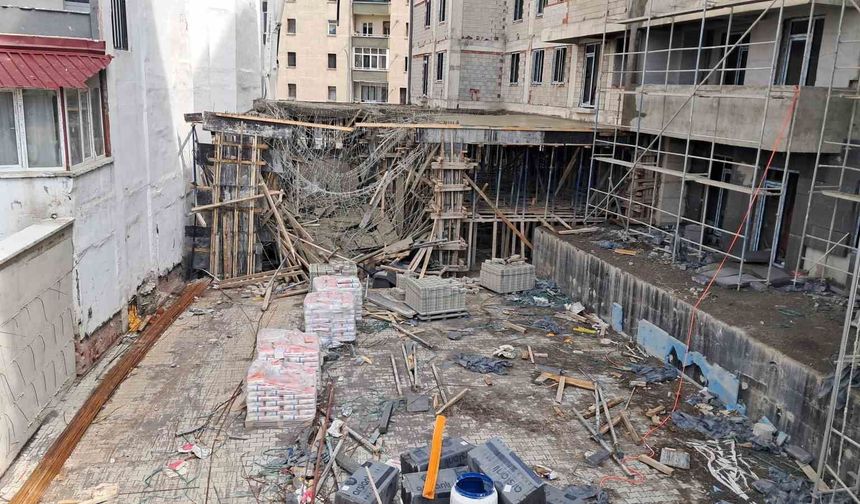 Erzurum korkutan anlar: İnşaatın tablası beton dökümünde çöktü