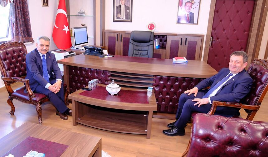 Yozgat Valisi Özkan'dan Yeni Milli Eğitim Müdürü Türk'e Ziyaret