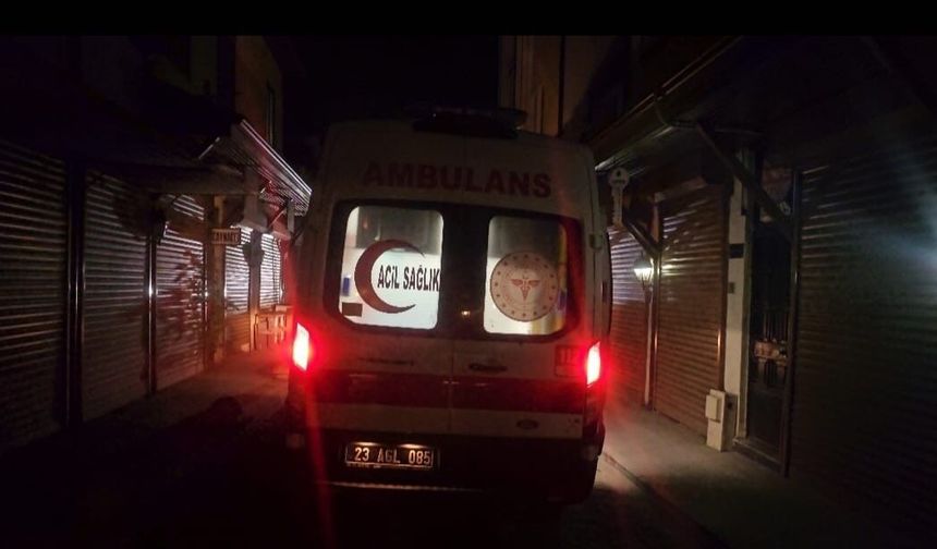 Elazığ'da bıçaklı kavga: 2 yaralı