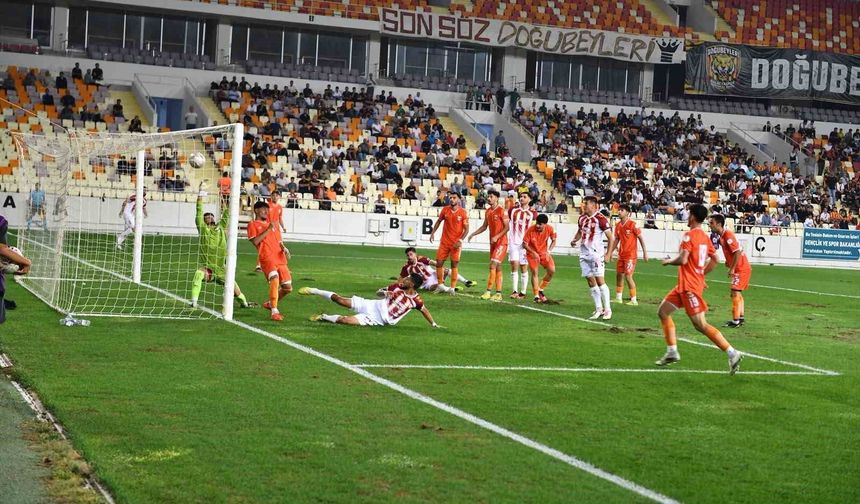 Malatya Yeşilyurt Spor, Adanaspor'u 8-0 mağlup etti