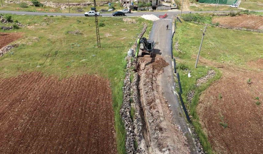 Mardin'de bir mahallede daha atık su döşeme çalışmalarını tamamladı
