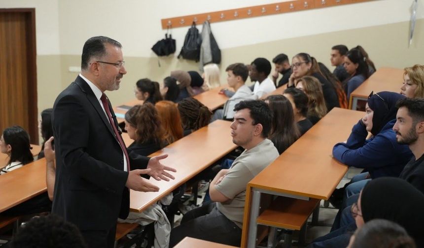 Prof. Dr. Kırışık: 'Terörsüz Türkiye, enerjimizi bilime ve kalkınmaya yöneltmektir'