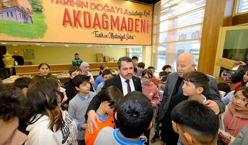 Akdağmadeni Kitap Günleri kitapseverleri ağırlamaya hazırlanıyor