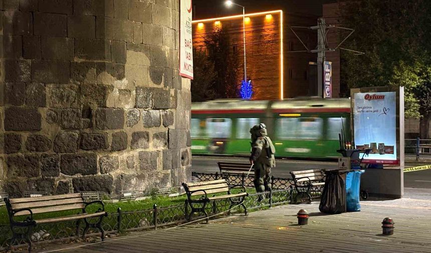 Kayseri'de şüpheli çanta fünye ile patlatıldı