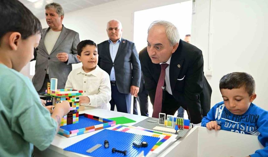 Mavi Dünya Parkı özel çocuklara destek oluyor