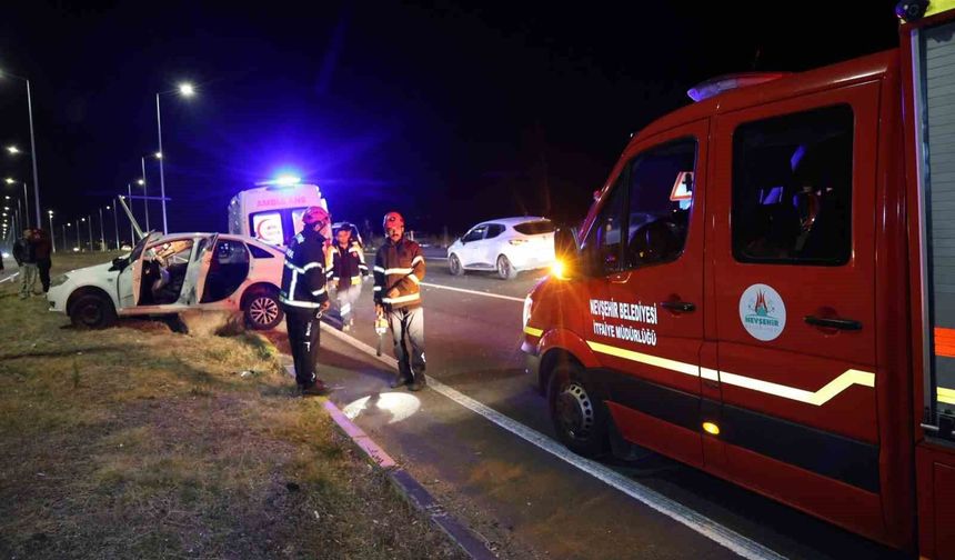 Nevşehir'de tilkiden kaçan otomobil kazaya neden oldu: 1 yaralı