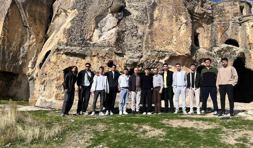 Üniversite öğrencilerine yönelik 'Tarih ve Kültür Gezisi'